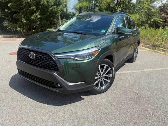 TOYOTA COROLLA CROSS 2024 7MUEAAAG0RV075740 image